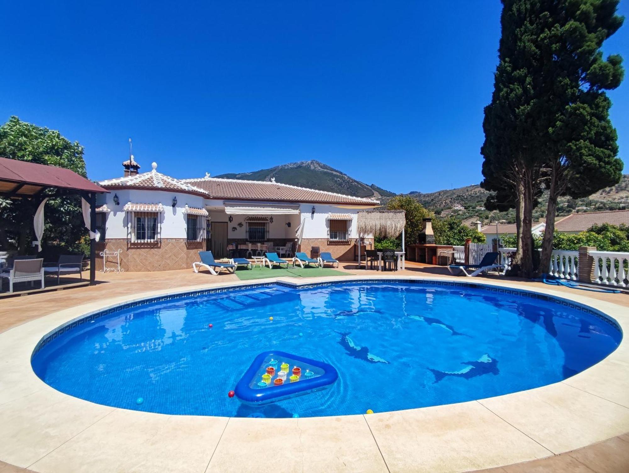 Naranjos Lodge Alcaucín